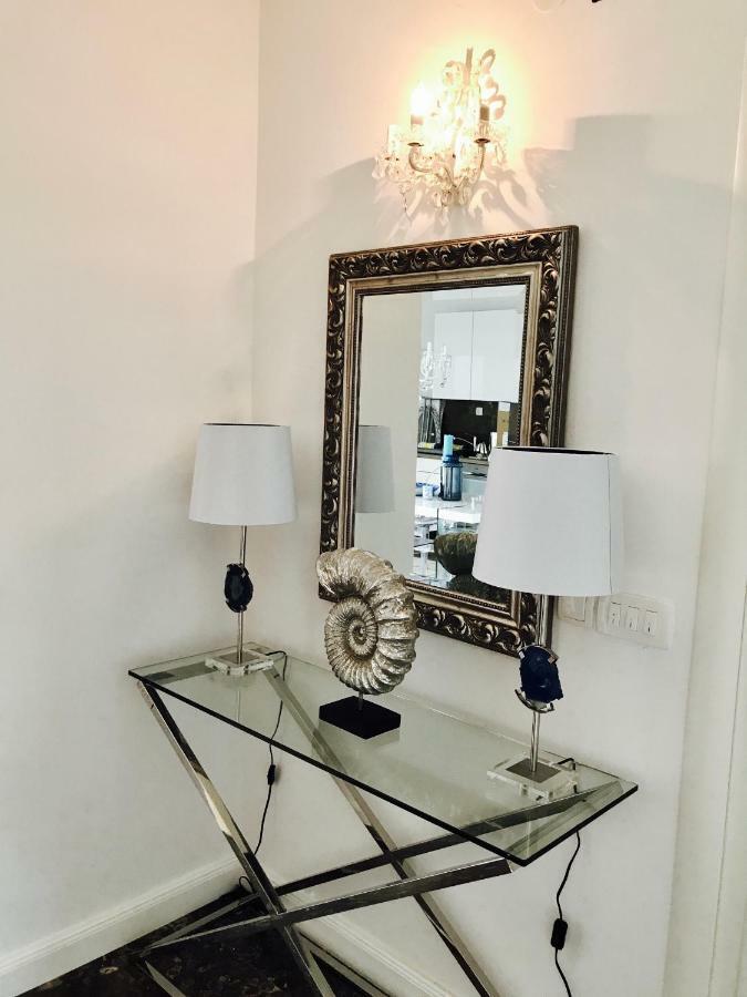 Apartments Villa Lux Дуги Рат Екстериор снимка