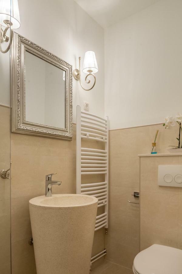 Apartments Villa Lux Дуги Рат Екстериор снимка