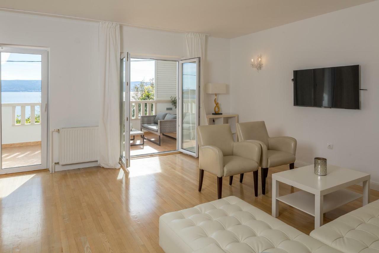 Apartments Villa Lux Дуги Рат Екстериор снимка
