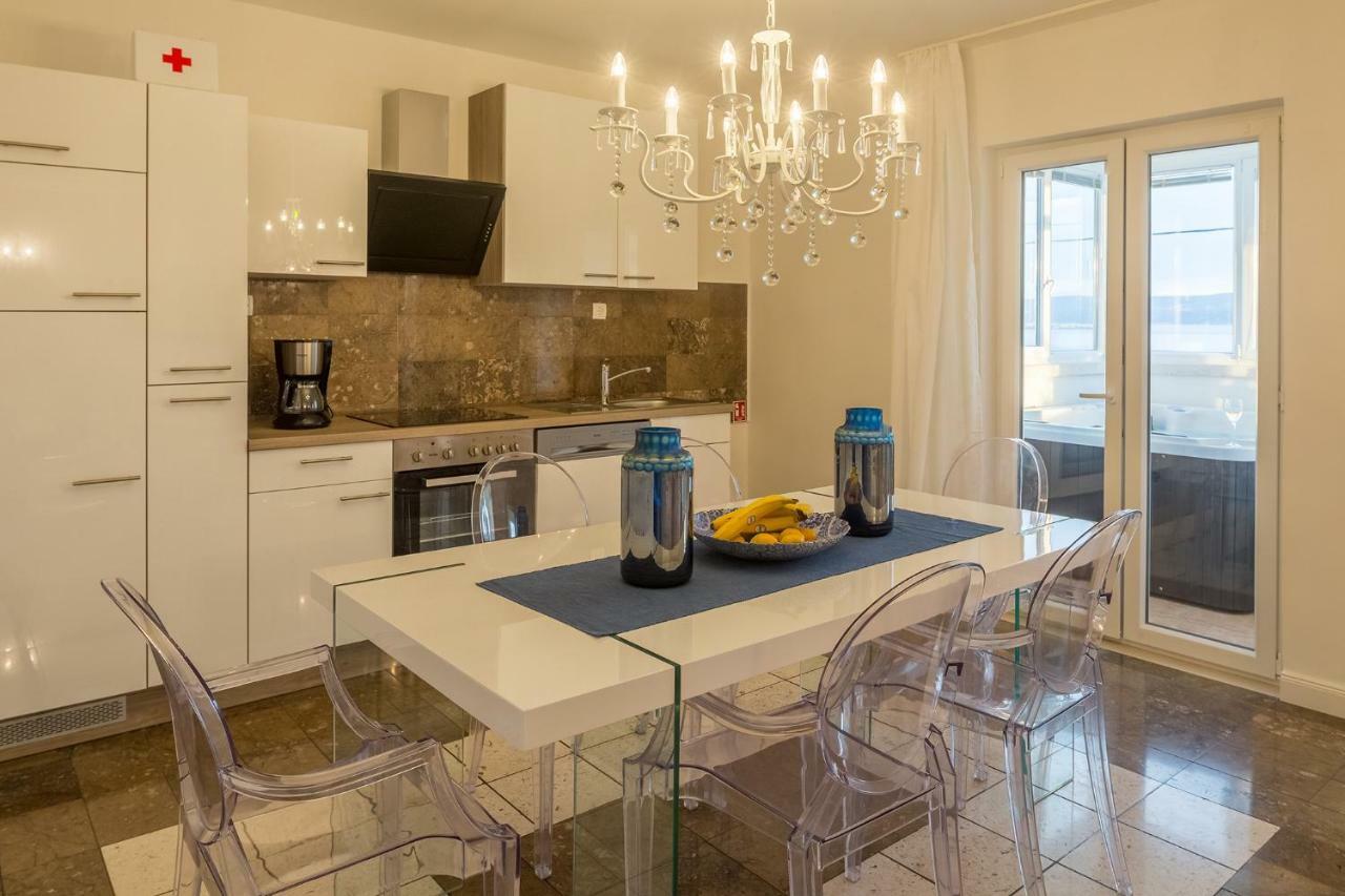 Apartments Villa Lux Дуги Рат Екстериор снимка
