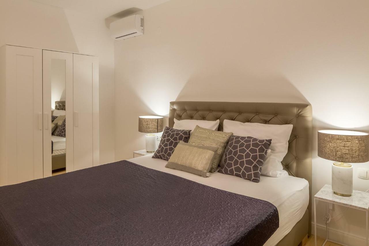 Apartments Villa Lux Дуги Рат Екстериор снимка