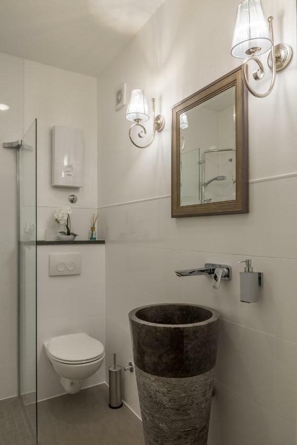 Apartments Villa Lux Дуги Рат Екстериор снимка