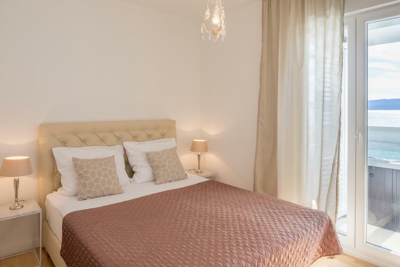 Apartments Villa Lux Дуги Рат Екстериор снимка