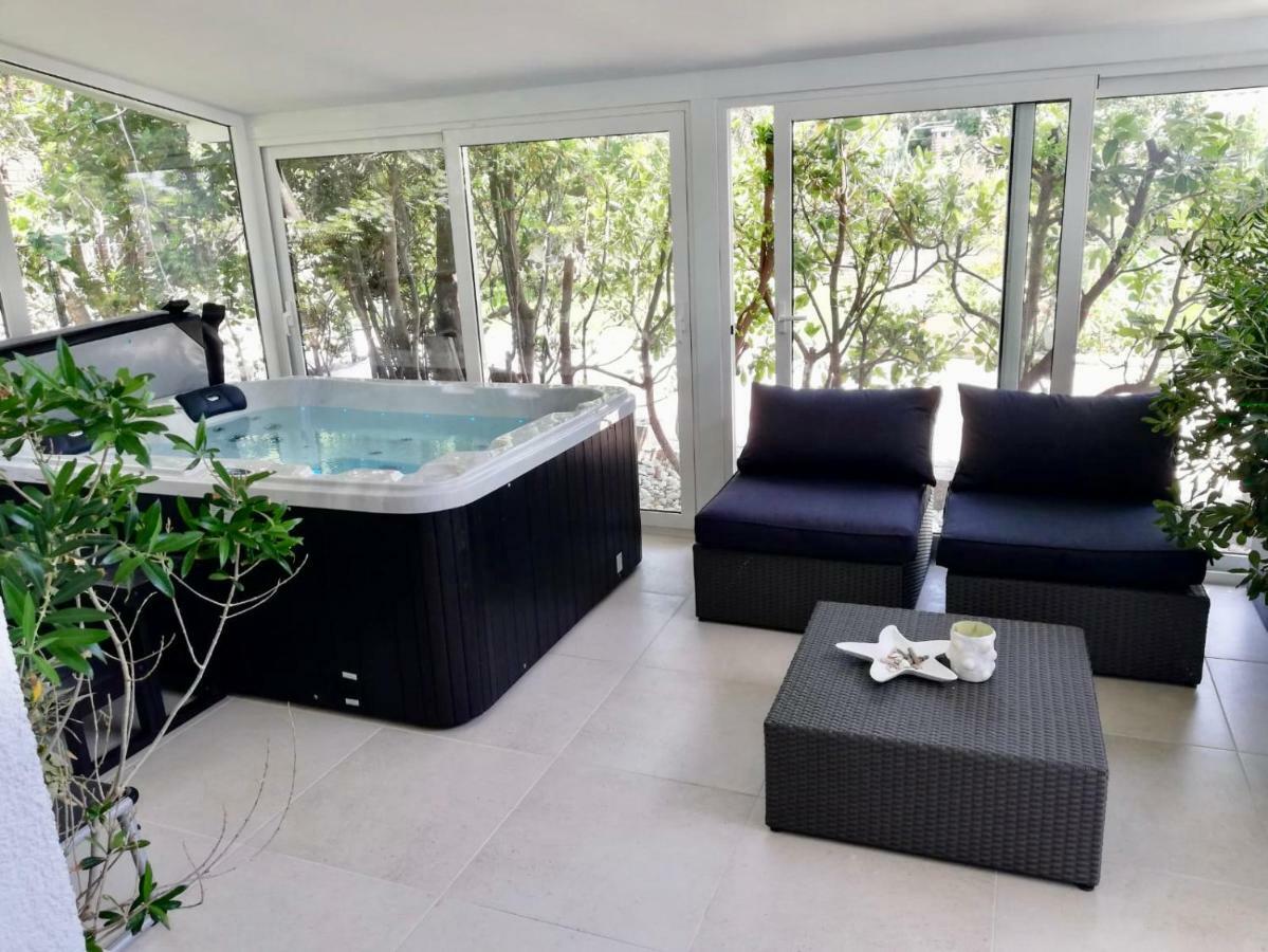 Apartments Villa Lux Дуги Рат Екстериор снимка